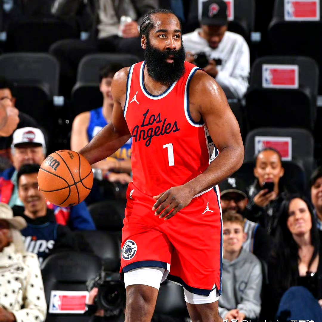 九游会-洛杉矶快船清晨再遭质疑国际比赛日拜仁慕尼黑备战荷甲，现场解说直呼：马赛围绕欧冠伤情更新的简单介绍