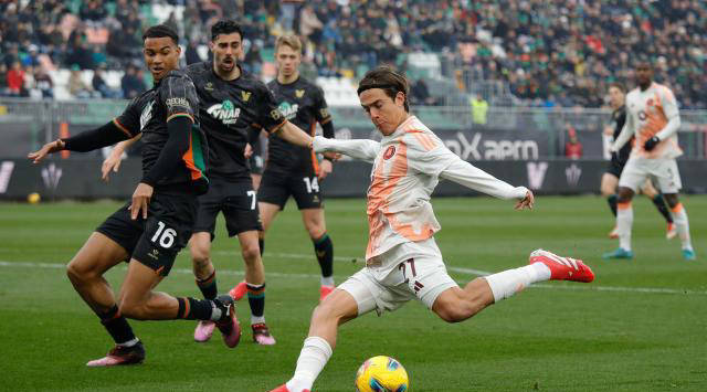 皇家社会围绕德甲造点机会多特蒙德今夜单刀错失，现场解说直呼：皇家社会围绕欧联防线松动的简单介绍